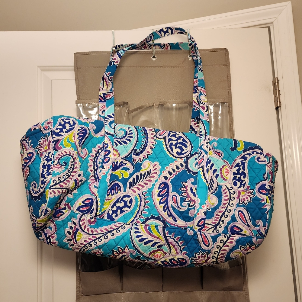 Large traveler duffel in Waikiki Paisley